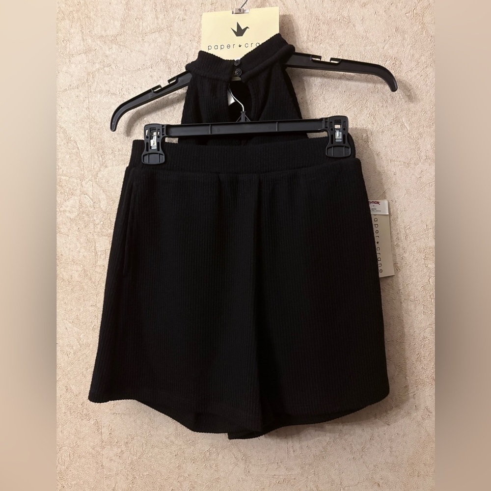 Paper Crane Two Piece Ribbed Shorts Set - Picture 5 of 8